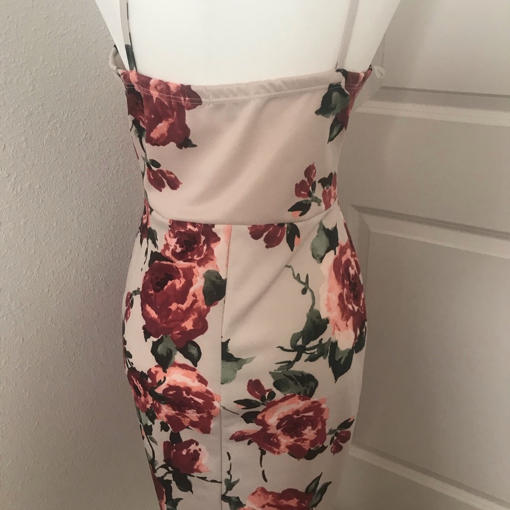 Dress - Picture 2 of 3